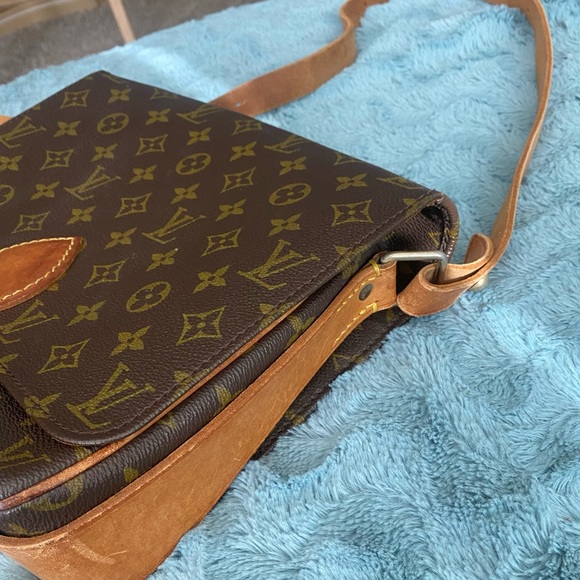 Authentic Louis Vuitton Cartouchiere Crossbody - Picture 4 of 10